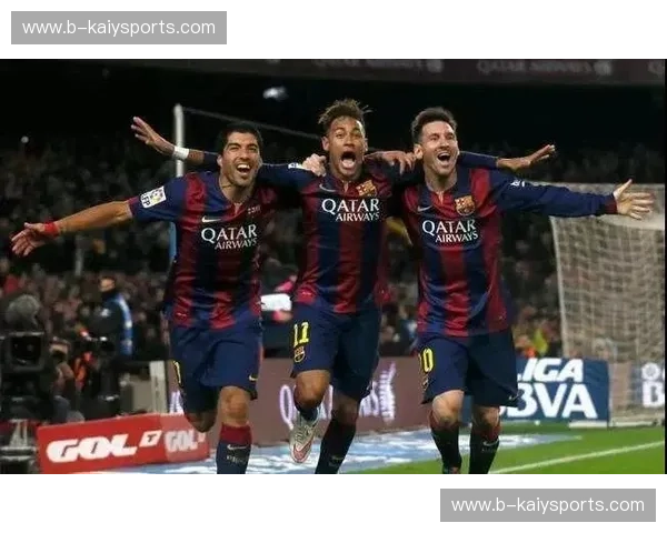 绿茵场上的“嗜血”之战：苏亚雷斯那一口，咬碎了意大利的盛夏残梦